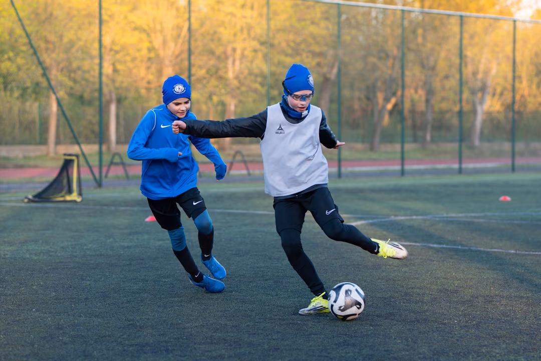 Trening wyczynowy rozwija technikę i piłkarskie myślenie
